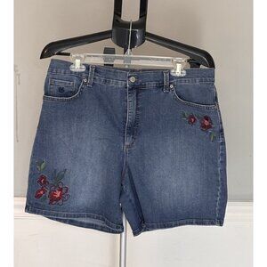 Lot Of 2 Gloria Vanderbilt Amanda Womens Size 14 Jean Shorts Denim Embroidery￼